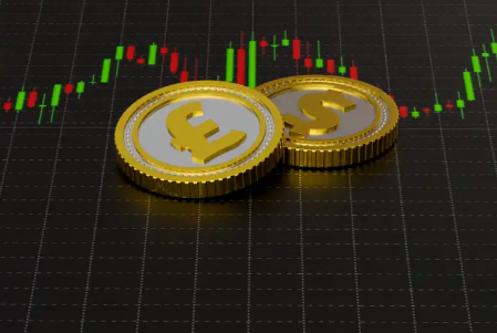 الجنيه الاسترليني ينخفض وارتفاع الدولار بسبب مخاوف ترامب